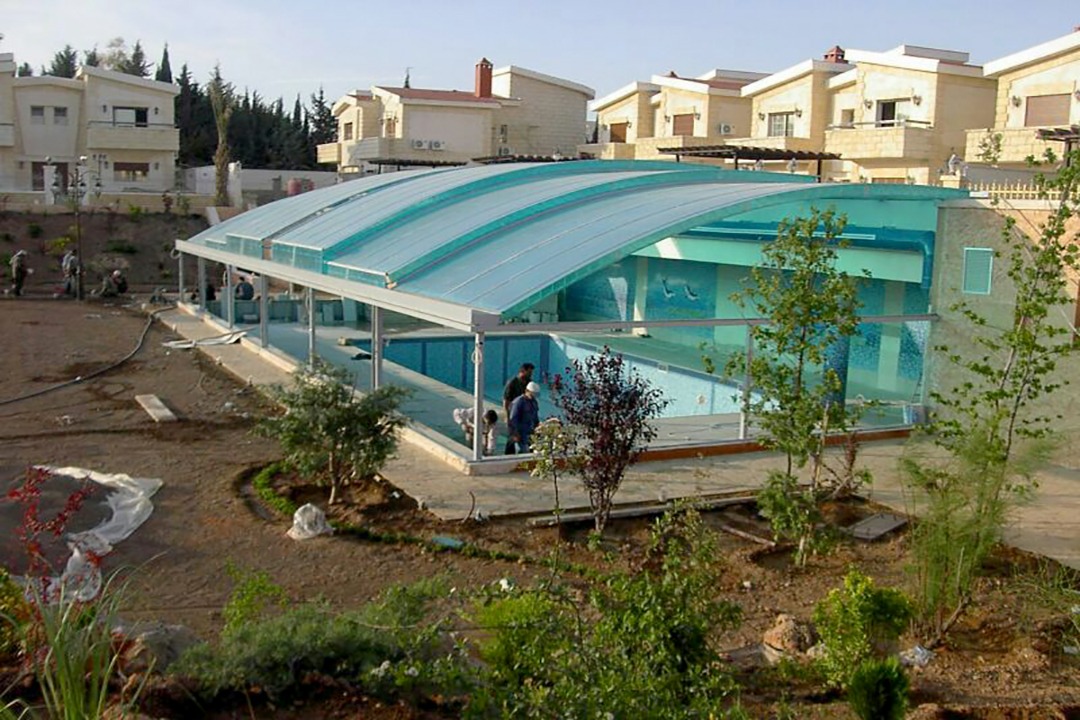 Polycarbonate installation from the Adinath project gallery